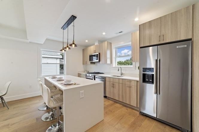 24 Kensington Ave #2 - Photo 3 of 18