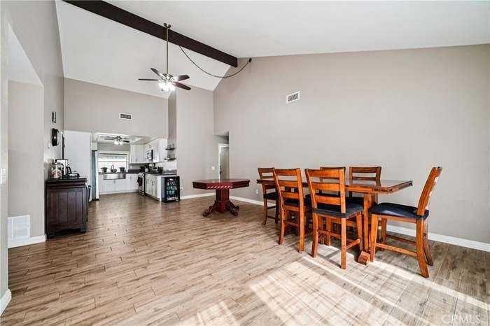 1925 S Starfire Ave - Photo 4 of 20