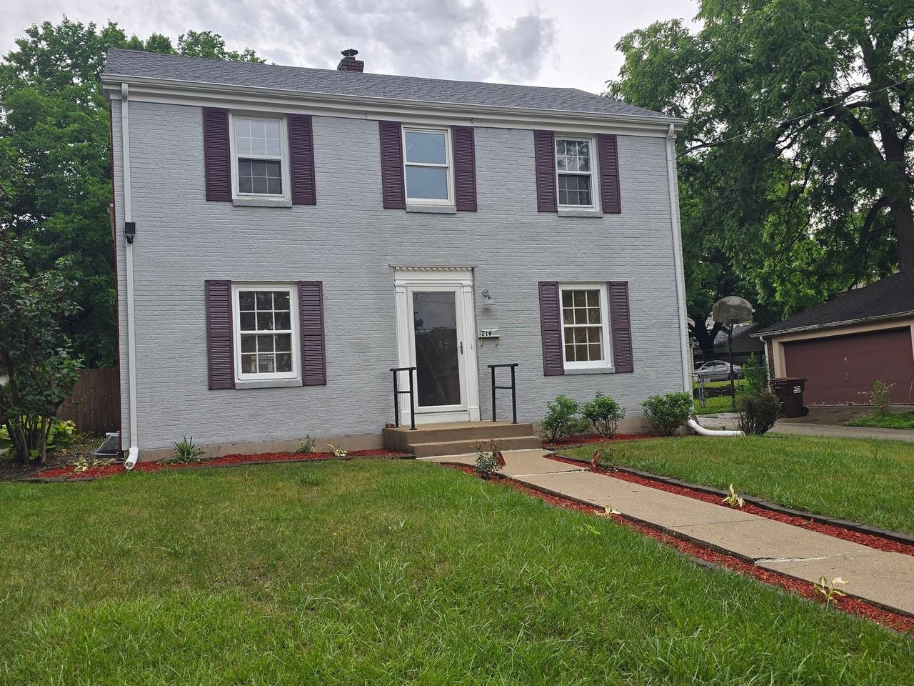 216 Robert Ave - Photo 2 of 18