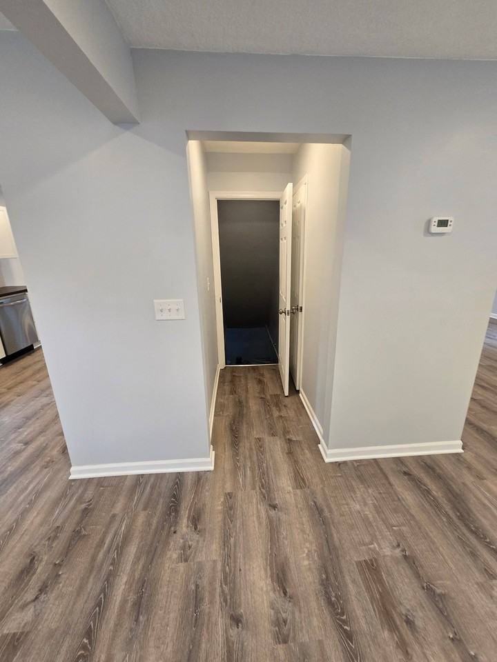 216 Robert Ave - Photo 4 of 18