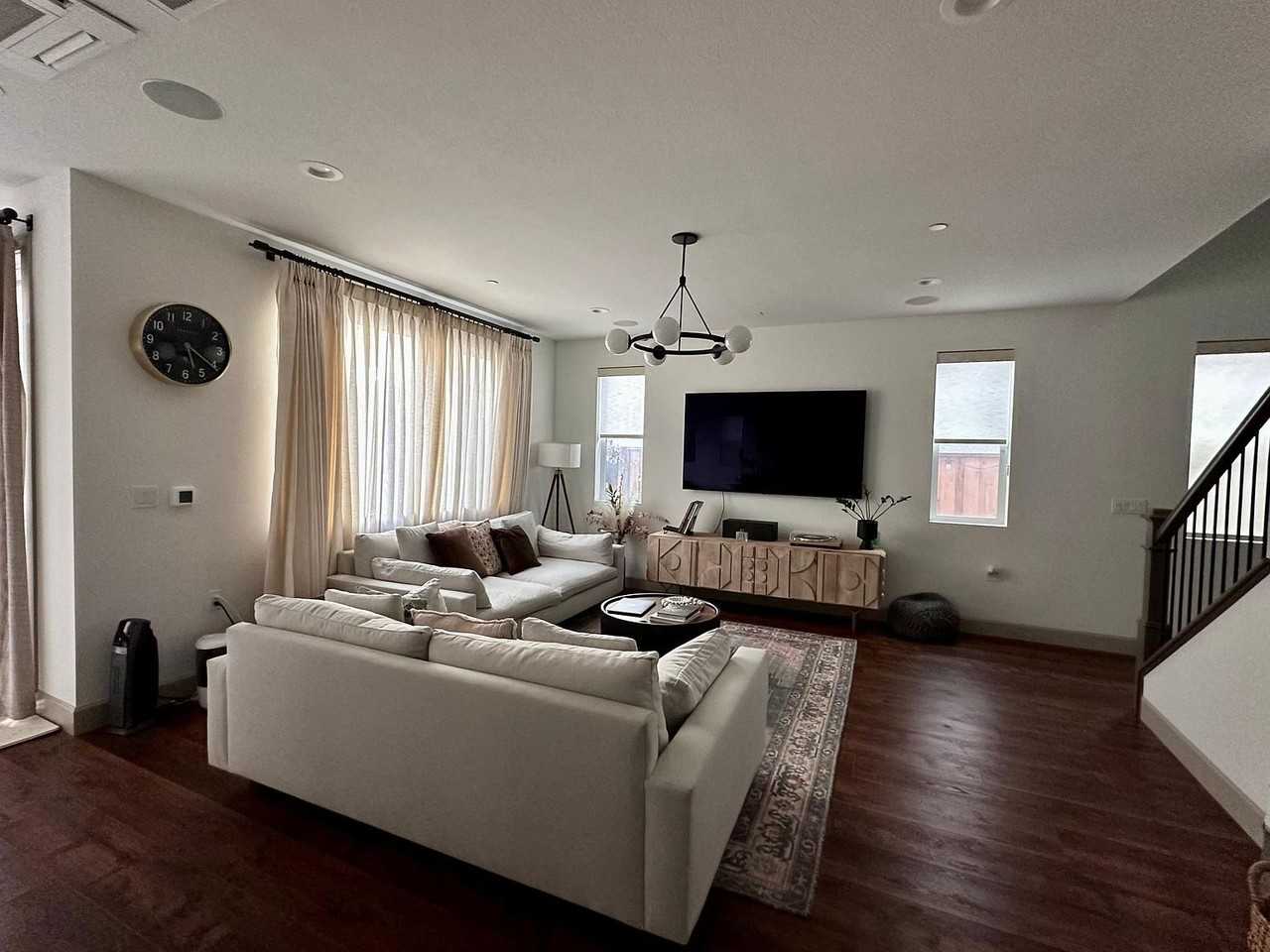 5661 Beale Ave - Photo 6 of 10