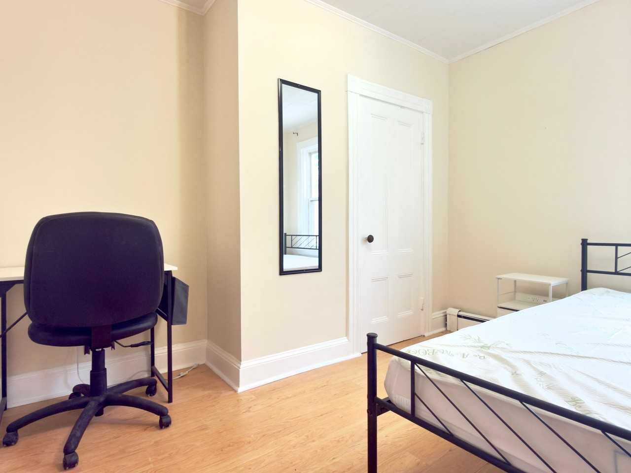 4 Sherman St #3 - Photo 4 of 16