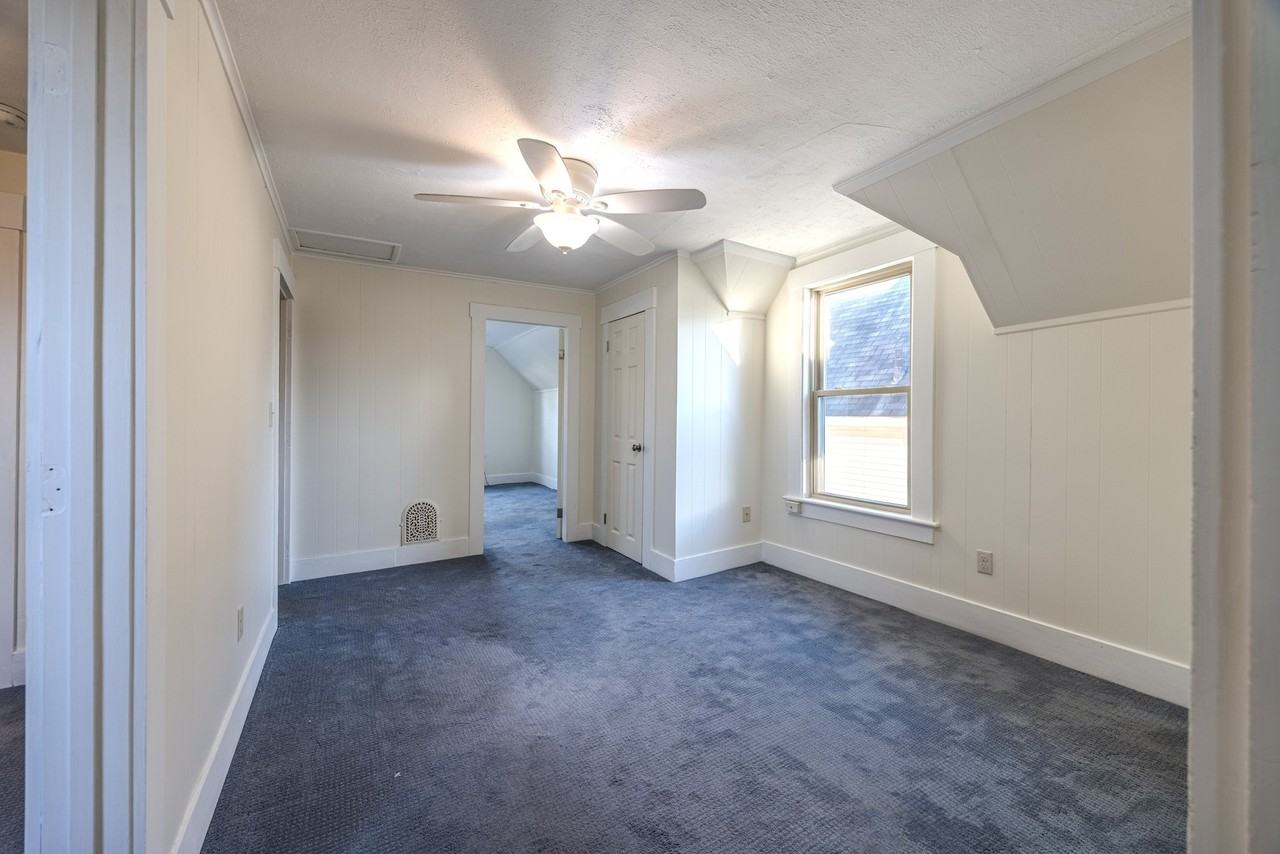 354 Union Ave #B - Photo 4 of 19