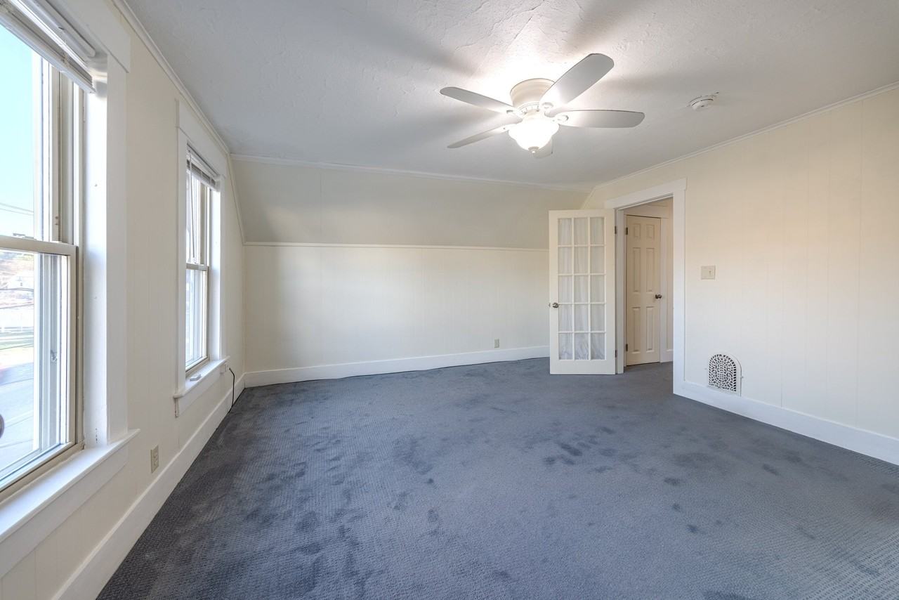 354 Union Ave #B - Photo 7 of 19