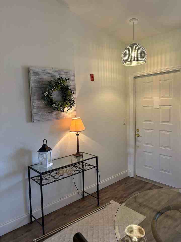 13120 Cross Creek Blvd - Photo 2 of 19