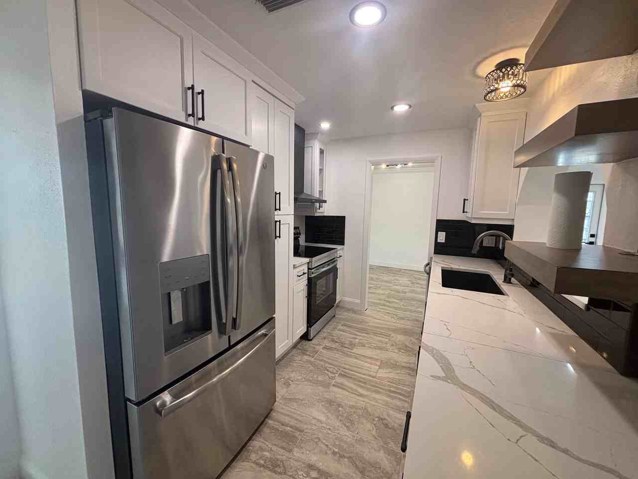 6060 Denver St Ne - Photo 7 of 13