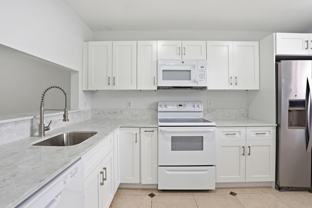 315 Nw 36th Ave - Photo 1 of 1