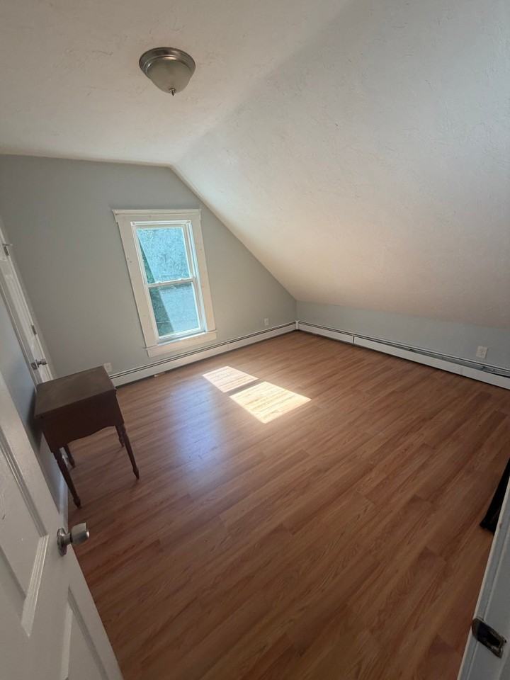 189 Lincoln St #3 - Photo 2 of 10