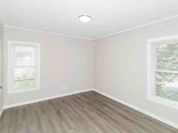 1006 Benham Ct #NA - Photo 2 of 8