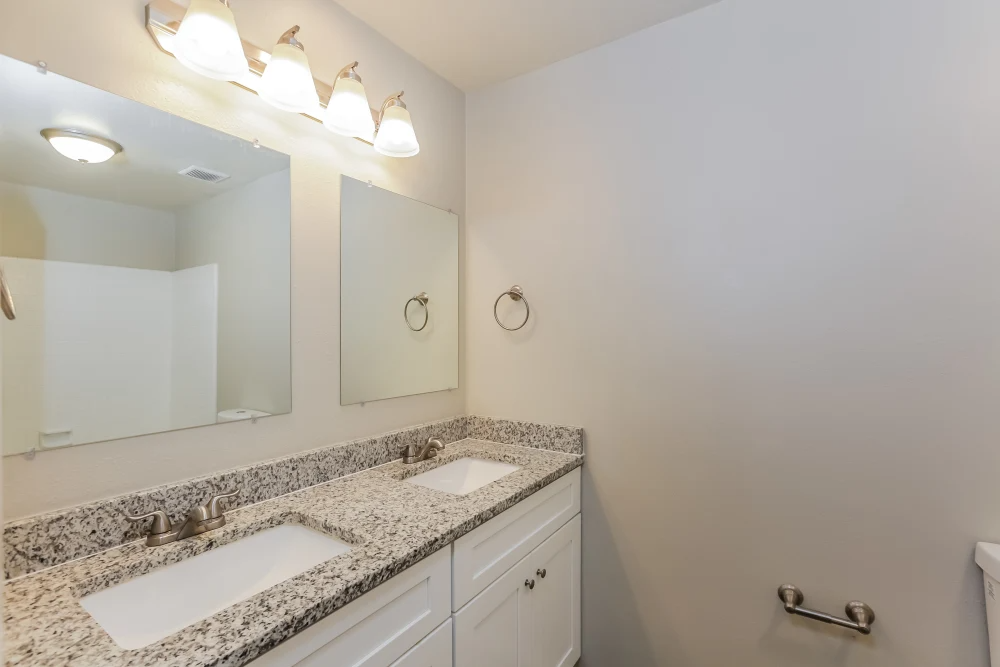 702 N Comanche Dr #NA - Photo 5 of 8