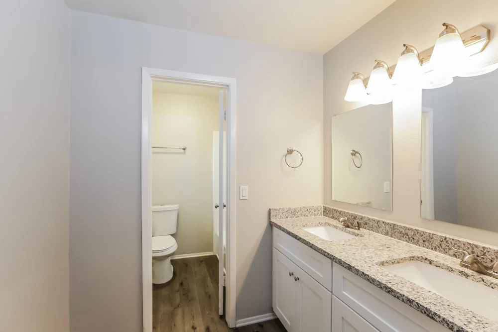 702 N Comanche Dr #NA - Photo 6 of 8