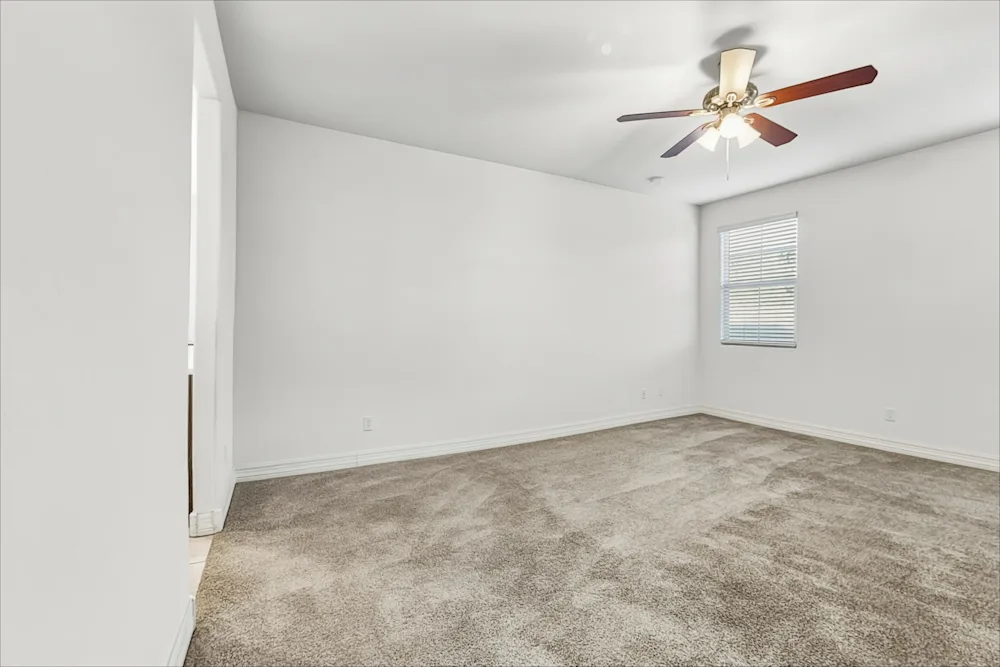 11416 W Edgemont Ave #NA - Photo 2 of 12
