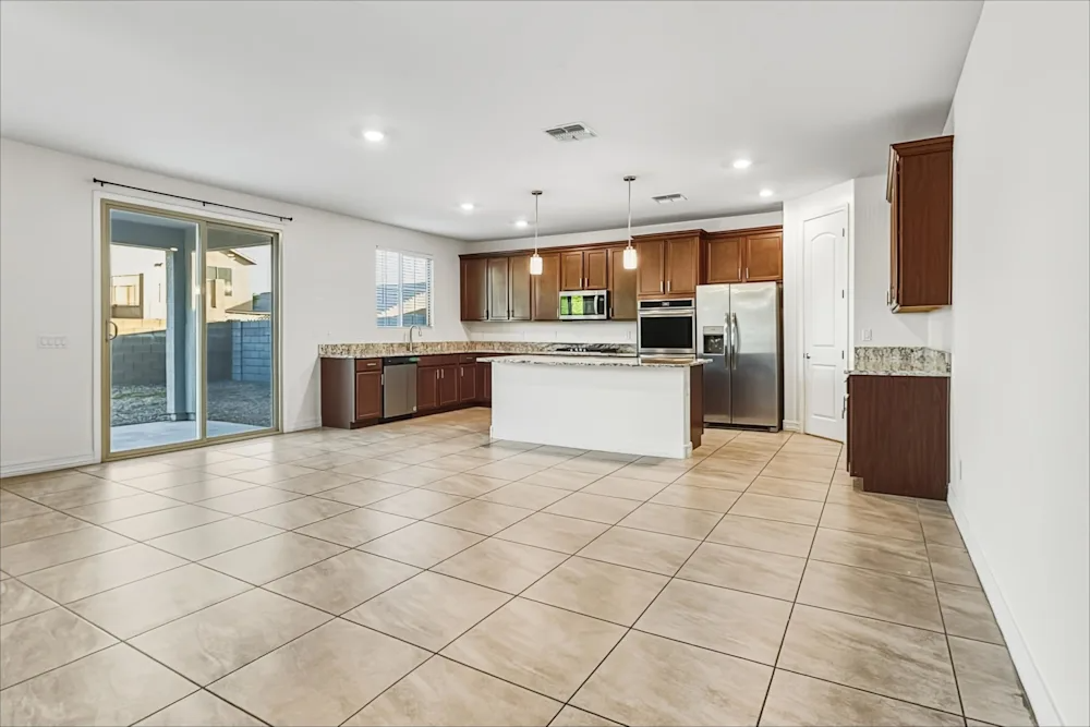 11416 W Edgemont Ave #NA - Photo 3 of 12
