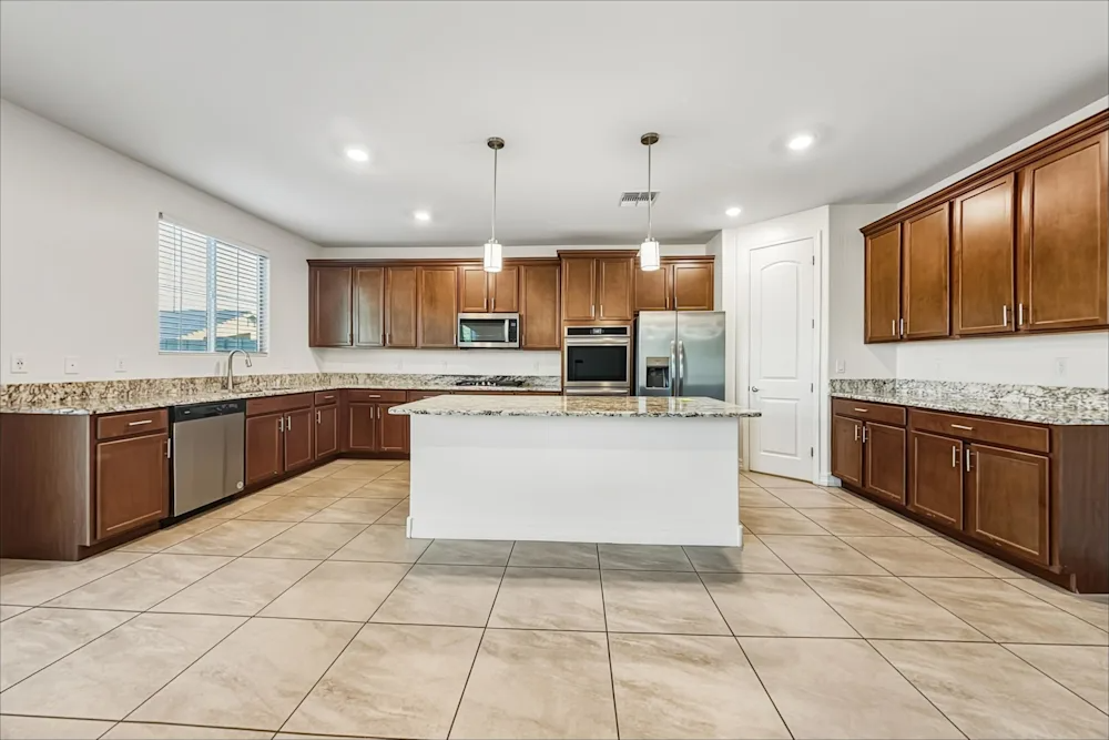11416 W Edgemont Ave #NA - Photo 5 of 12