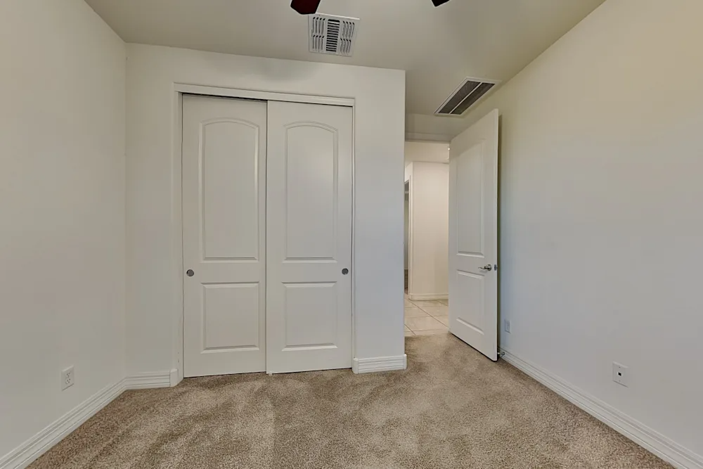 11416 W Edgemont Ave #NA - Photo 7 of 12