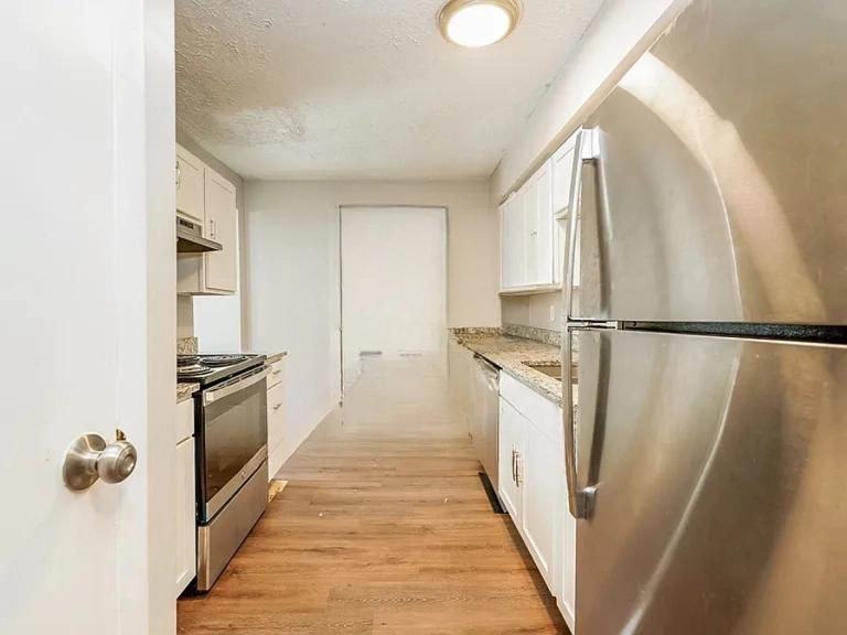 1621 Knox St #NA - Photo 2 of 6