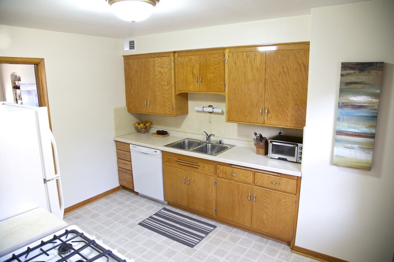 8015 Harwood Ave #3 - Photo 7 of 15
