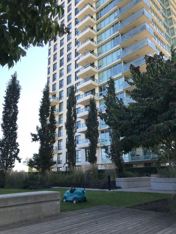 2200 Douglas Rd - Photo 5 of 8