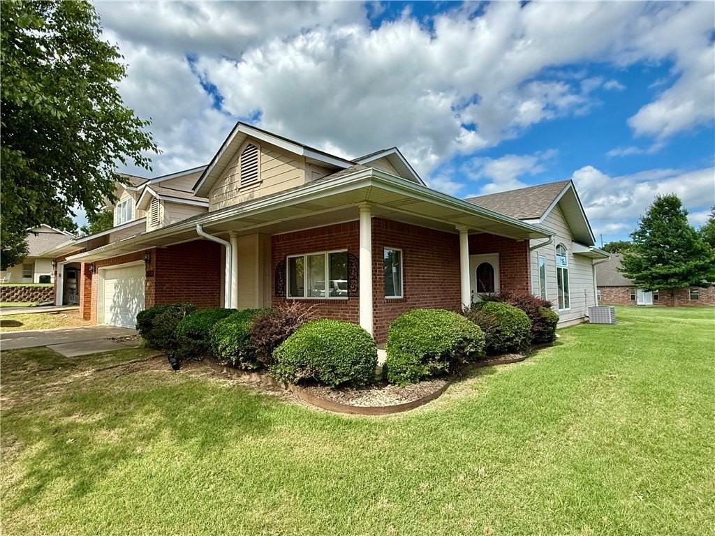 4214 N Meadow View Dr - Photo 3 of 20