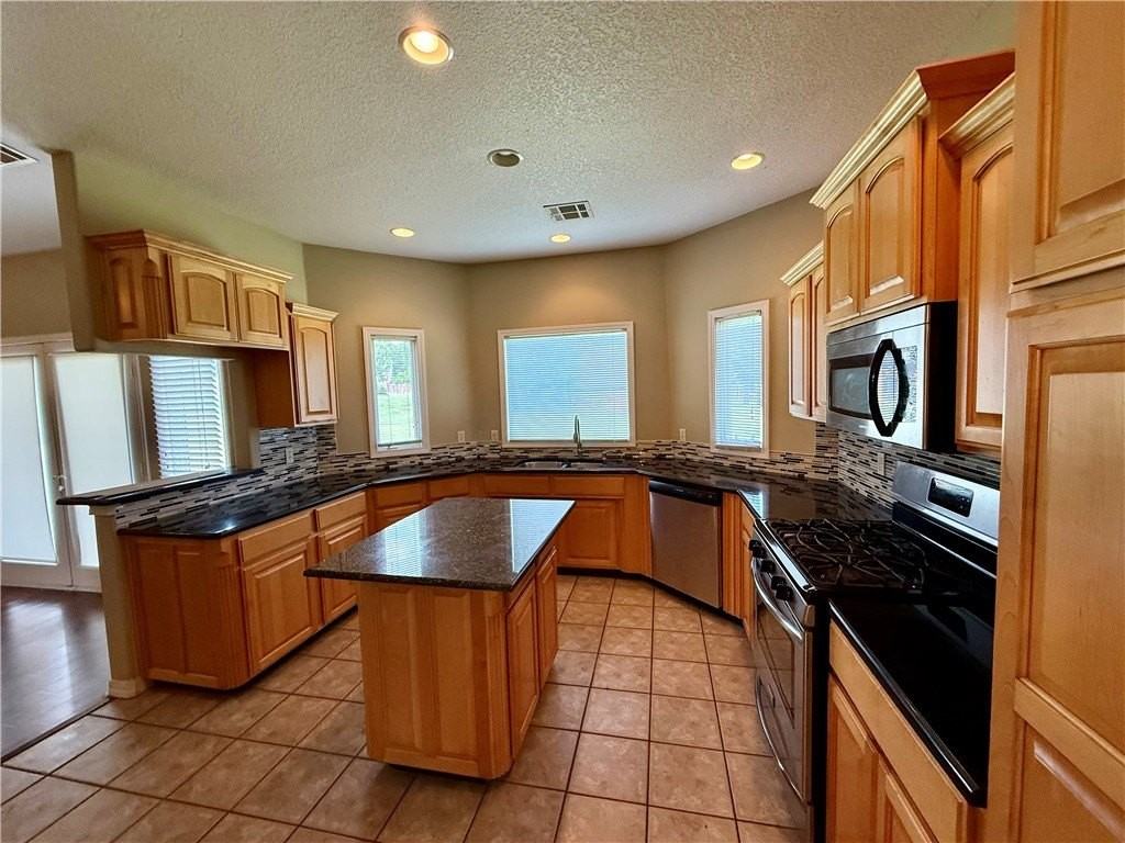 4214 N Meadow View Dr - Photo 6 of 20