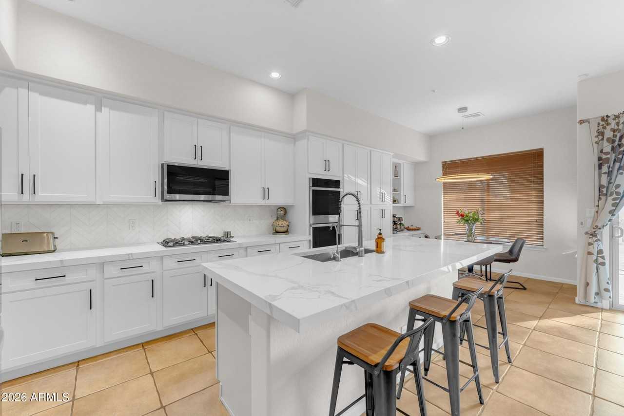 20768 N 76th Way - Photo 5 of 47