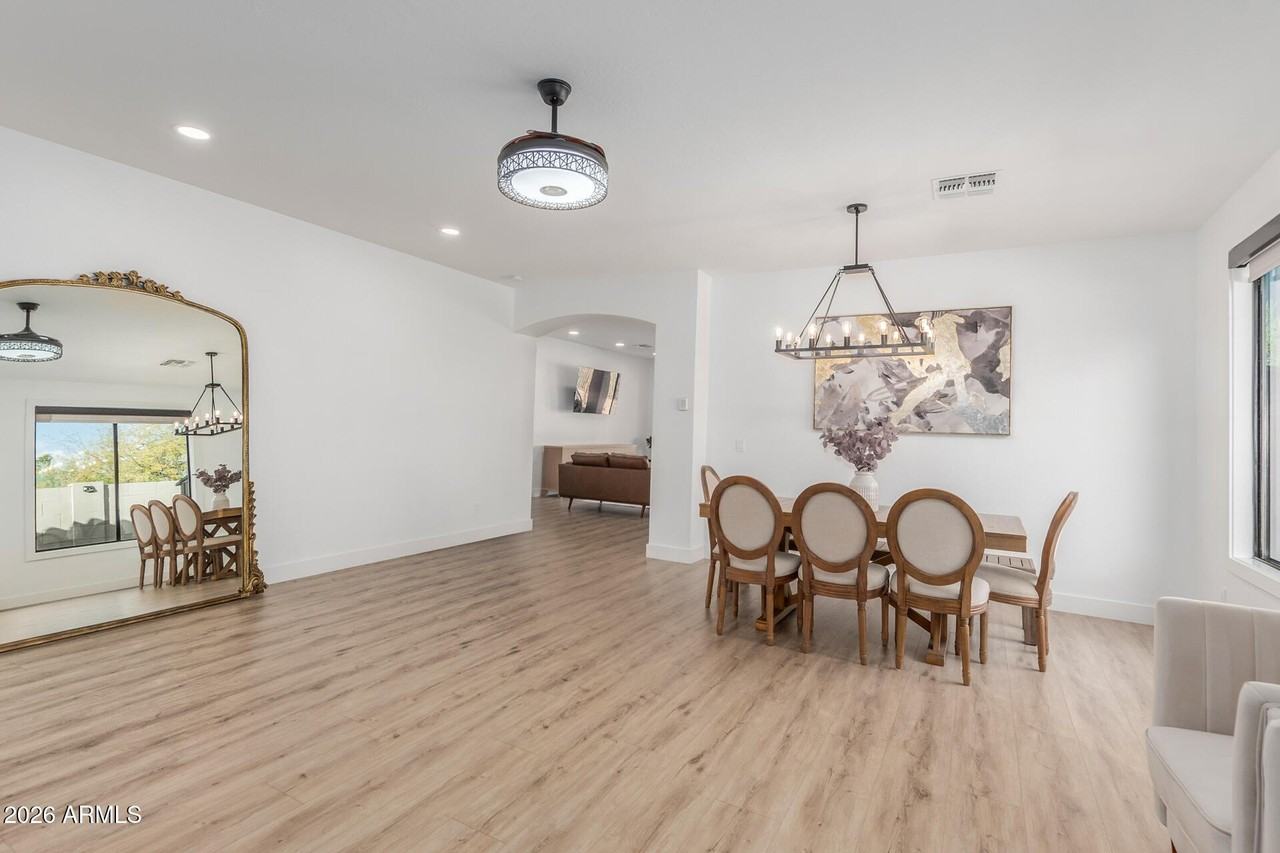 6404 W Black Hill Rd - Photo 5 of 33