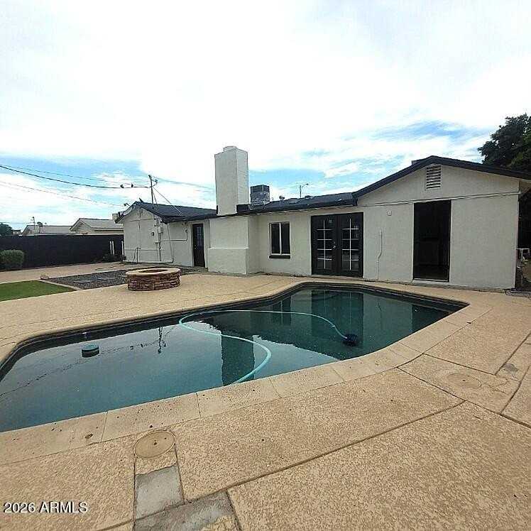 6702 E Culver St - Photo 6 of 20