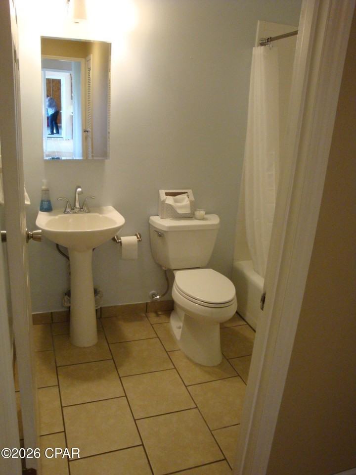 6706 Fox Lake Dr - Photo 4 of 13