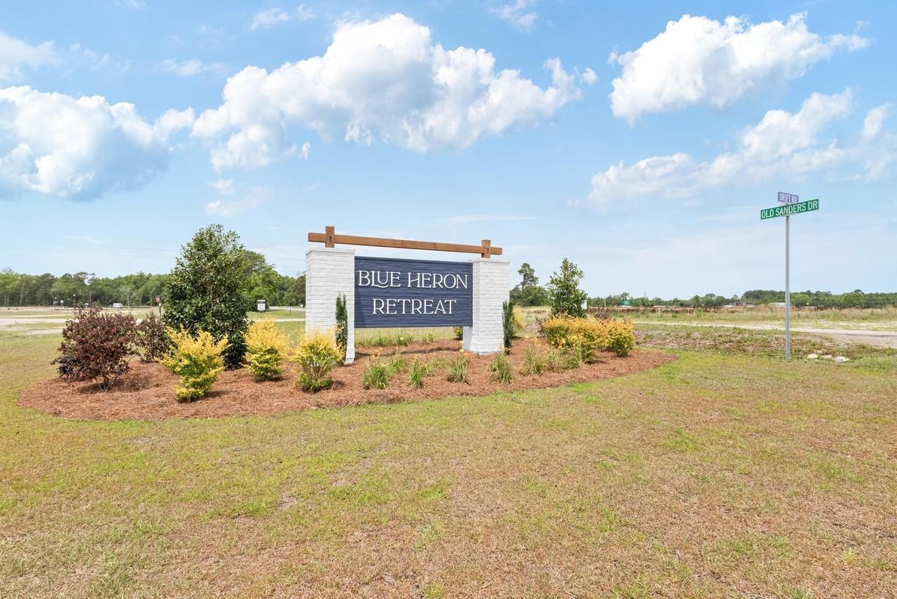 782 Ebb Tide Rd - Photo 2 of 50