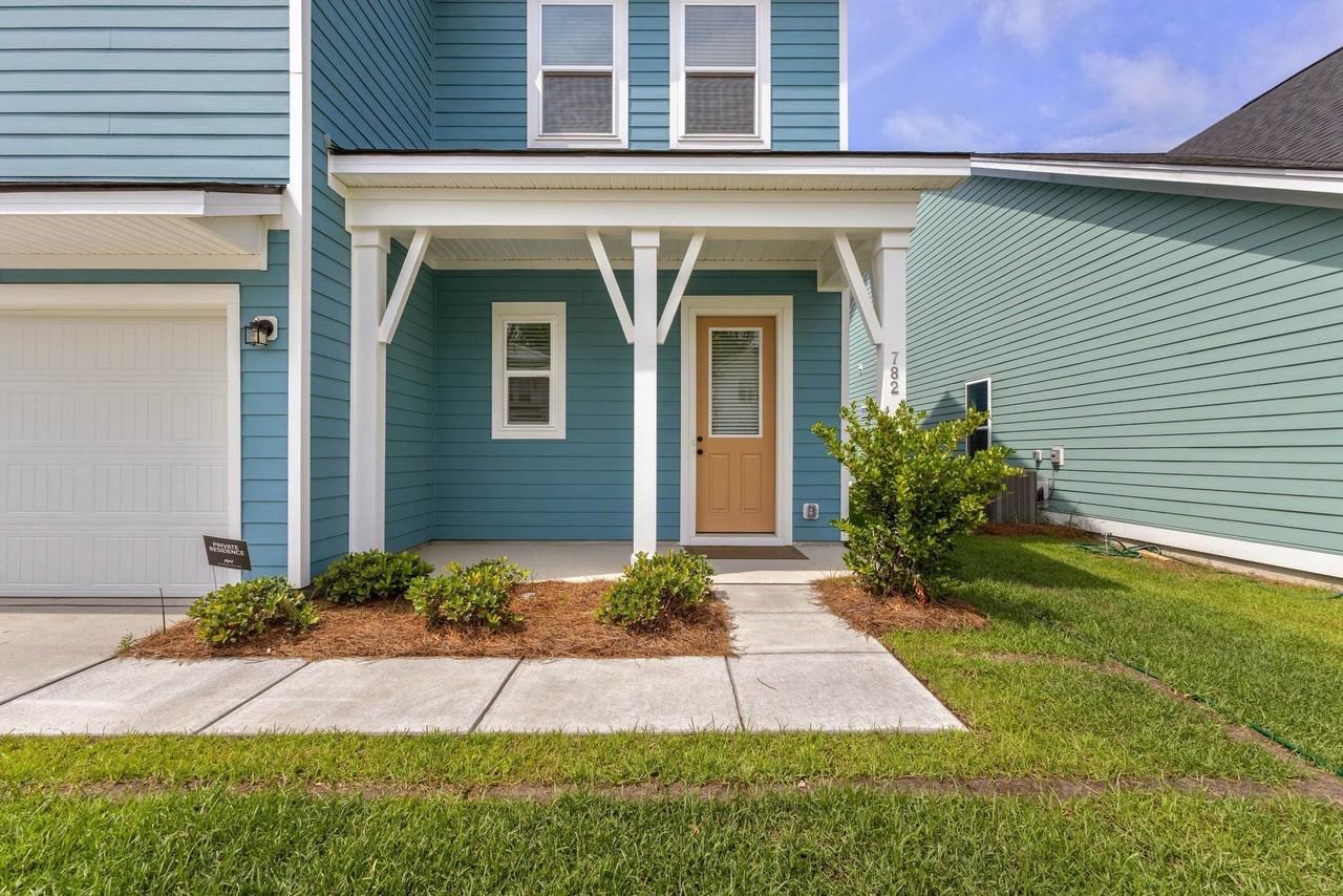 782 Ebb Tide Rd - Photo 4 of 50