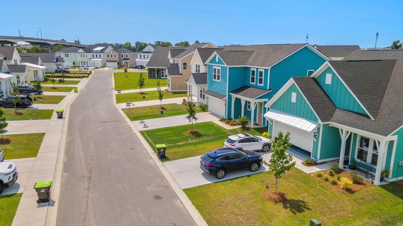 782 Ebb Tide Rd - Photo 6 of 50