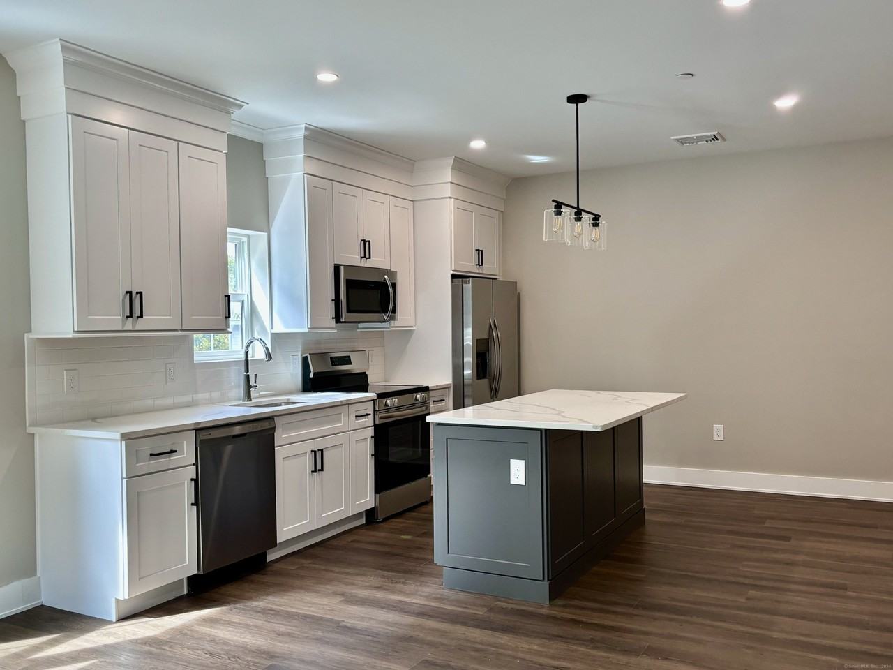 5 N Salem Rd #203 - Photo 3 of 16