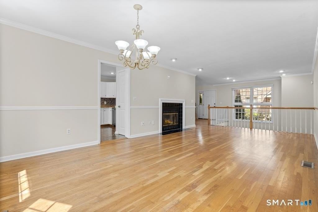 584 Hope St #7 - Photo 7 of 39