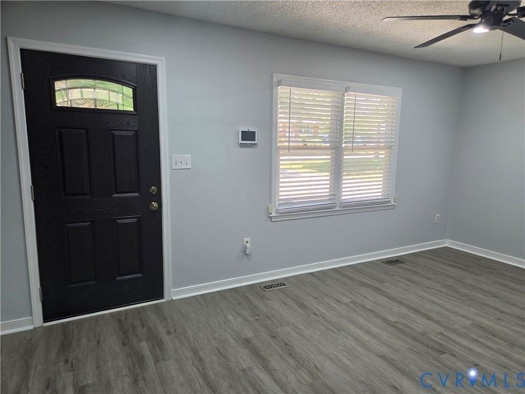 2937 Forest Hills Rd - Photo 2 of 16