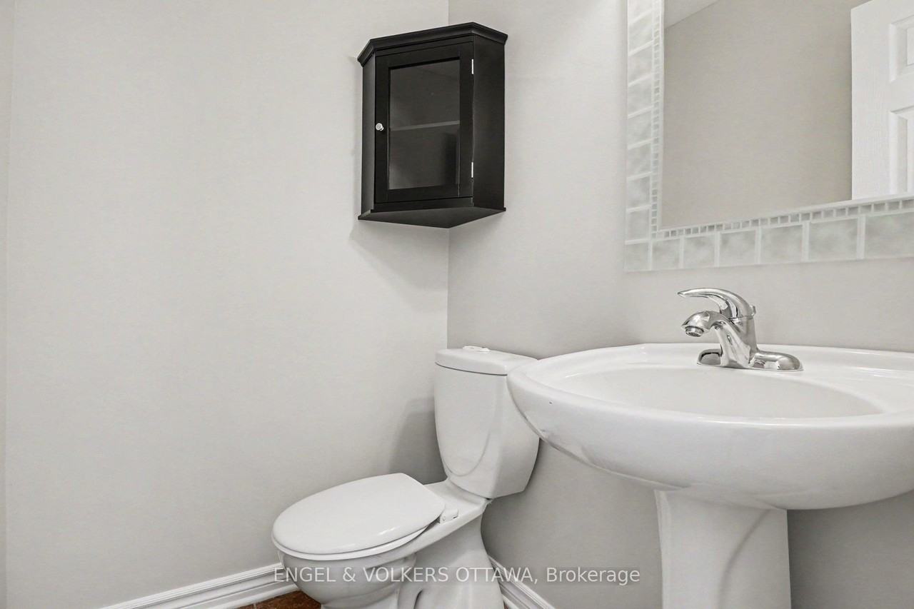 340 Forestbrook St - Photo 3 of 17