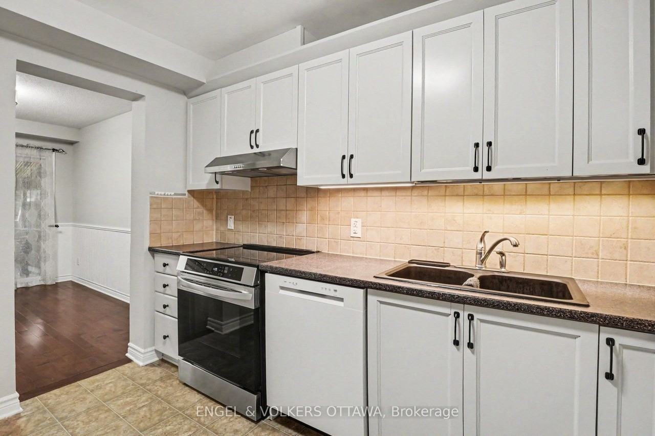 340 Forestbrook St - Photo 6 of 17
