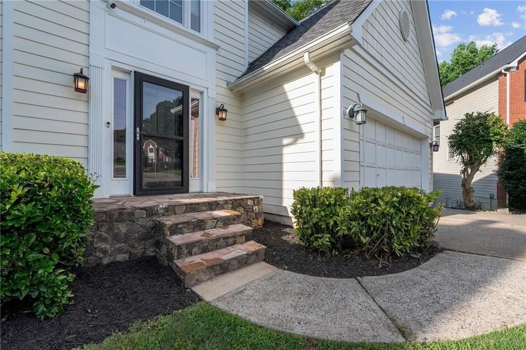 620 Brook Landing Ct - Photo 2 of 50