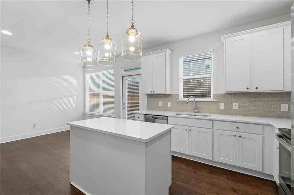 2244 Mulsanne Dr - Photo 4 of 31