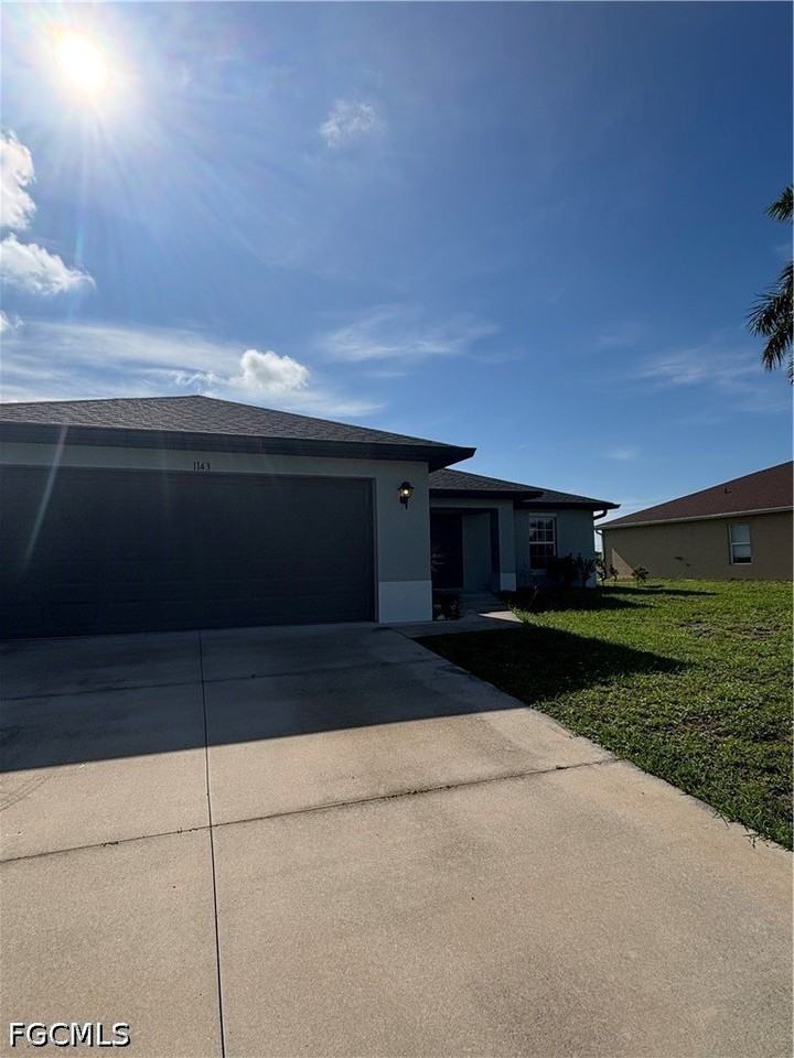 1143 Nw 4th Pl - Photo 3 of 7