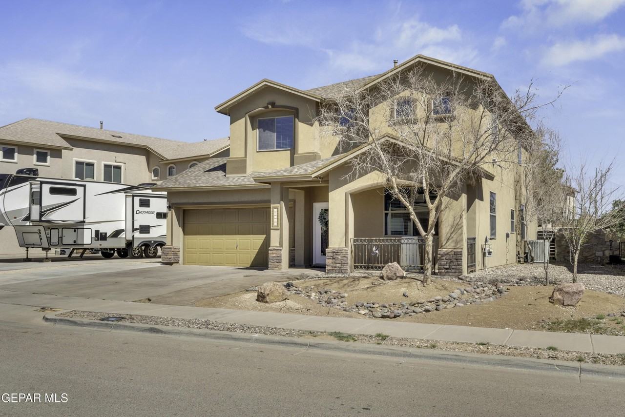 11512 Robert Lennox Dr - Photo 2 of 50