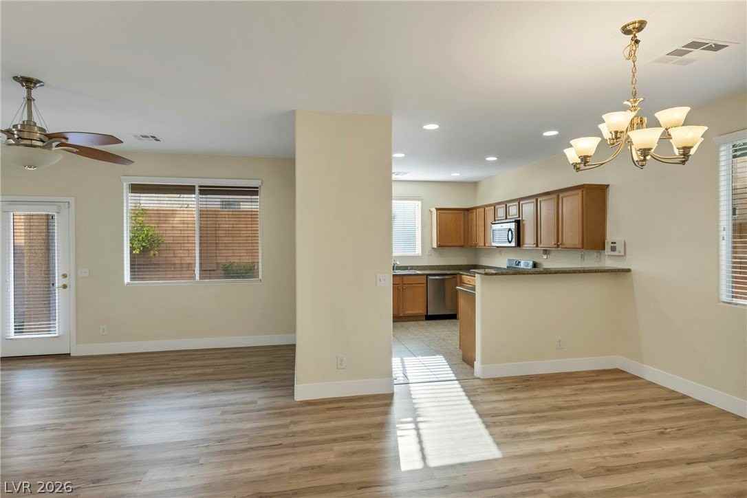 9027 Bold Venture Ct - Photo 5 of 30