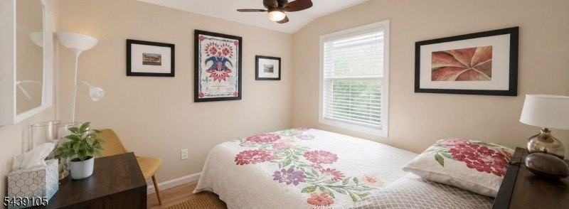 618 Redmond Ave - Photo 3 of 6