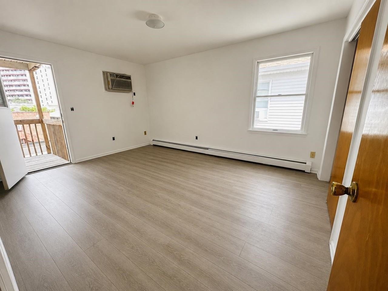 173 W 21st St - Photo 5 of 12