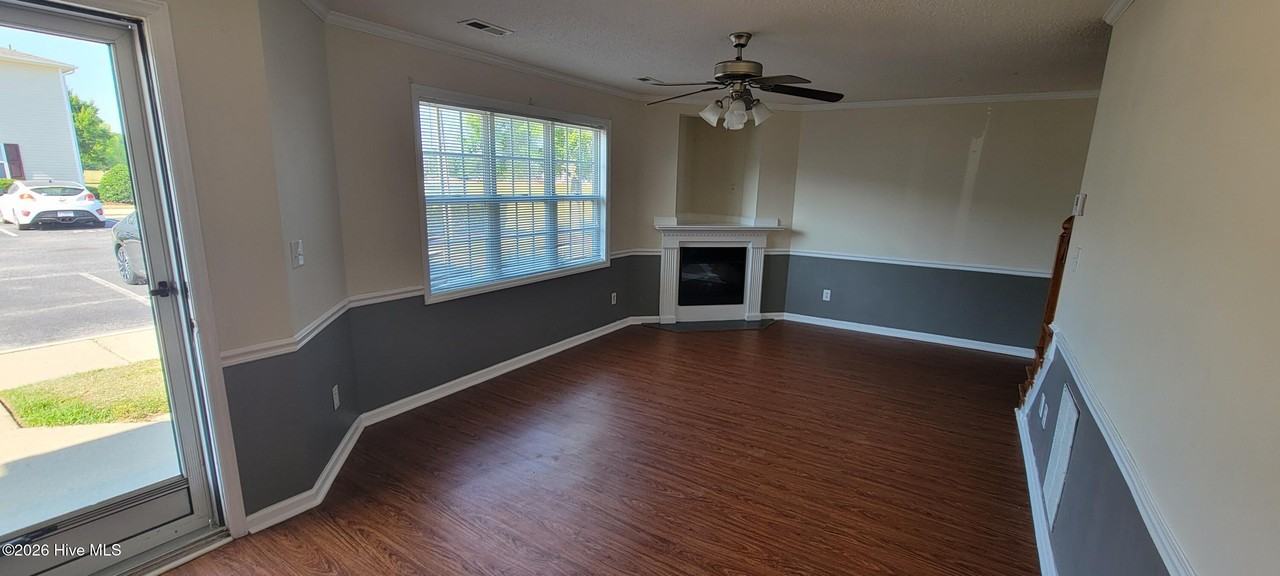 2128 Flagstone Ct #G1 - Photo 2 of 12