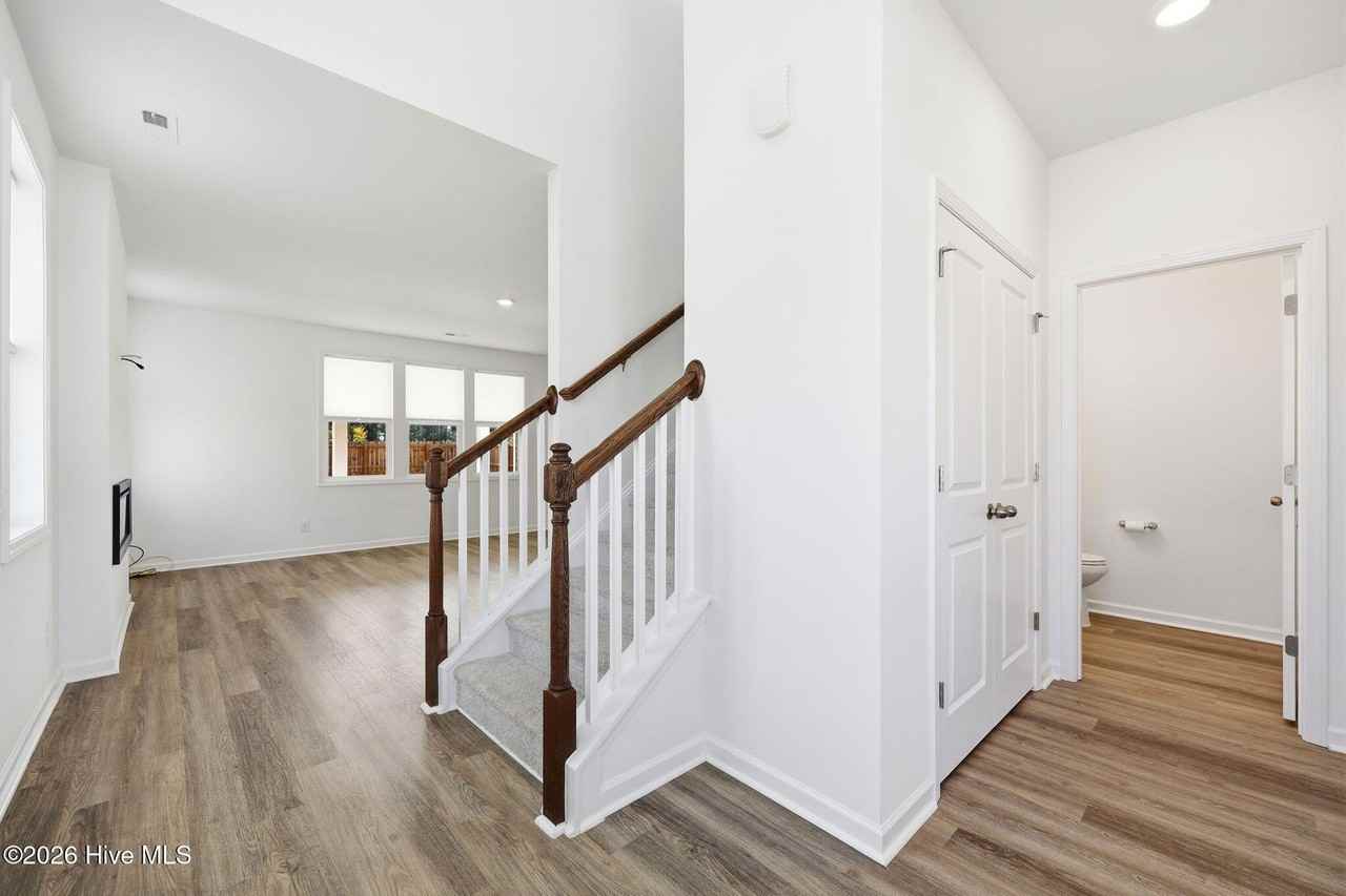 362 Summer Wind Way - Photo 4 of 43