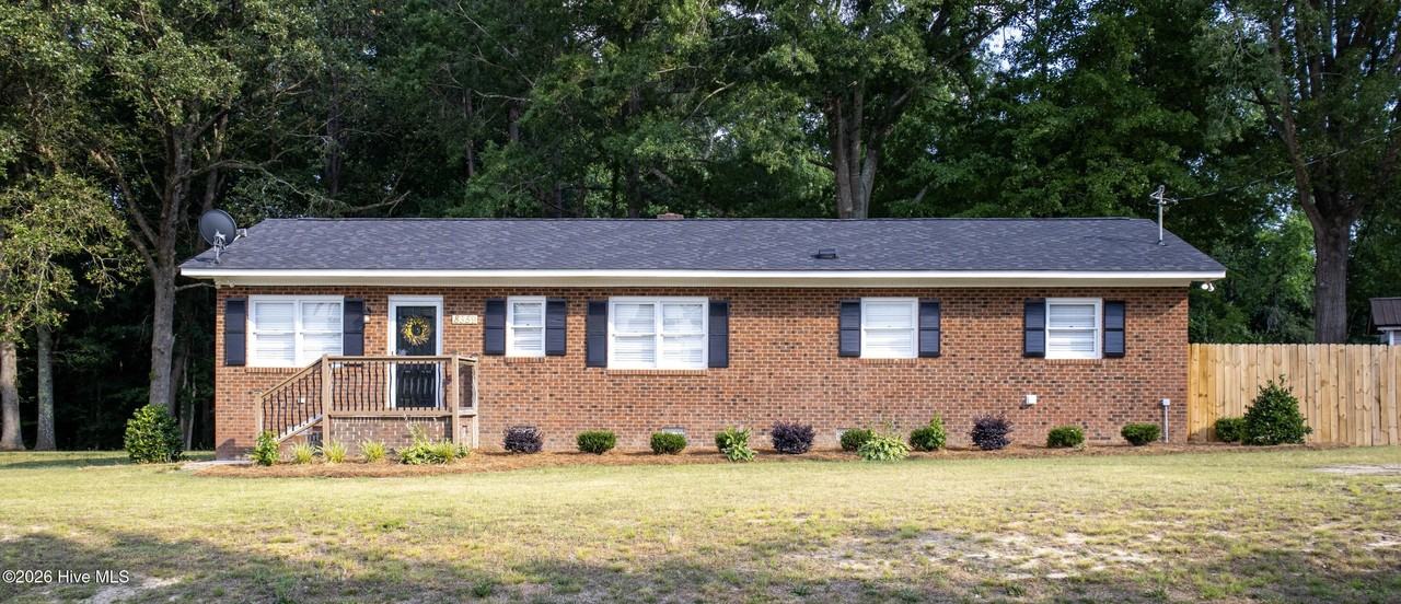 8359 Inscoe Rd - Photo 2 of 26