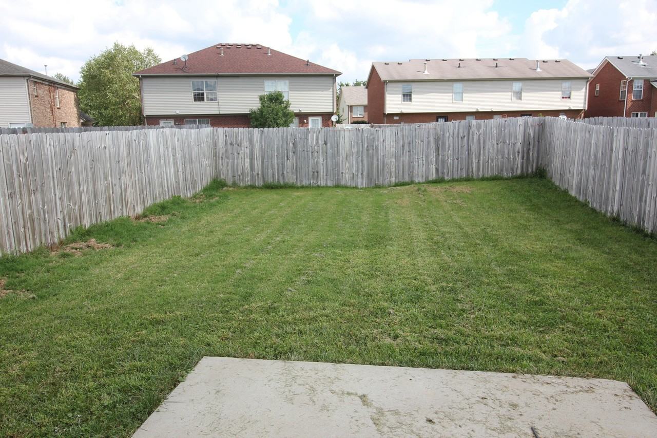 3688 Laredo Dr - Photo 2 of 6