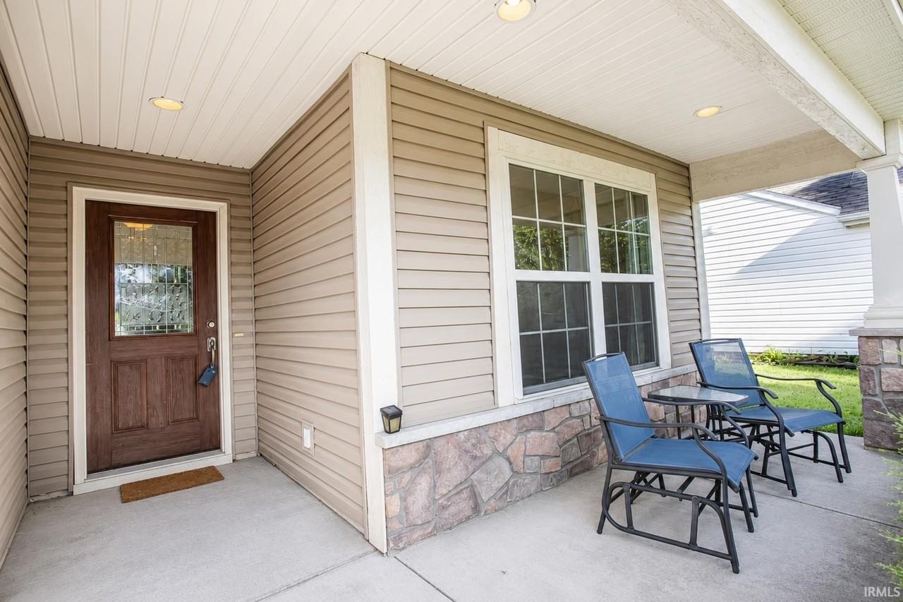 3937 Amethyst Dr - Photo 3 of 29
