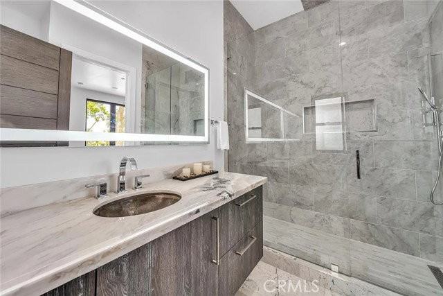 242 S Broadway - Photo 3 of 8