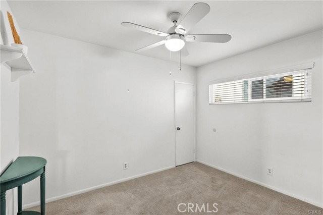 810 N Maria Ave - Photo 3 of 8